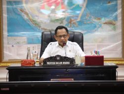 Hari Pertama Usai Libur Lebaran, Mendagri Pimpin Rapat Evaluasi Kinerja Kemendagri 2023