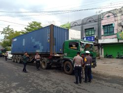 Mulai Besok, Truk Trailer Sumbu III Dilarang Beroperasi di Kabupaten Gowa