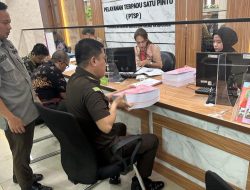 Jaksa Kejati Sulsel Limpahkan ke Pengadilan Tipikor Makassar Terdakwa Dugaan Korupsi Dana PDAM