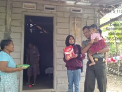 Peduli Kesehatan, Babinsa Koramil Wates Dampingi Pemberian Bantuan Susu kepada Anak Berisiko Stunting