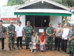 Dandim 0808/Blitar Dampingi Kapok Sahli Pangdam V/Brawijaya Tinjau Program Rutilahu di Wilayah Blitar