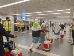 Garuda Indonesia Terbangkan Lebih dari 3.700 Jemaah Haji ke Tanah Air pada Hari Pertama Fase Pemulangan