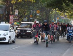 Jaga Stamina Tubuh, Kapolres Gowa Ajak Anggotanya Gowes Bareng
