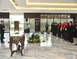 Lantik Pejabat Kementerian ESDM, ini Pesan Sekjen ESDM