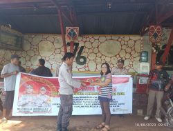 Sambangi Warga Dalam Wadah Para- Para Numbay, Polsek Japut Ajak Warga Pasang Bendera Merah Putih