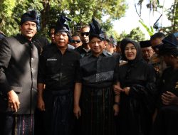 Mendagri dan Istri Terima Gelar Adat dari Suku Kajang Ammatoa