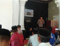 Sholat Jumat Bersama, Kapolsek Pallangga Beri Himbauan Kamtibmas Kepada Warga