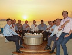 Kapolri Jamu Delegasi AMMTC Nikmati Sunset di Labuan Bajo 