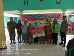 Pastikan Berjalan Lancar dan Aman, Babinsa Koramil Gandusari Dampingi Kegiatan Penyaluran BLT DD