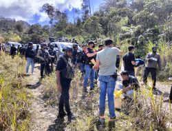 Polisi Olah TKP dan Evakuasi Jenazah Aktivis Michelle Kurisi di Jayawijaya
