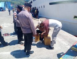 Polisi Kembali Amankan Miras Jenis Whyski Robinson di Pelabuhan Jayapura