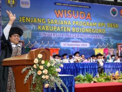 Ikut RPL Desa, Ratusan Perangkat Desa Resmi Raih Gelar Sarjana