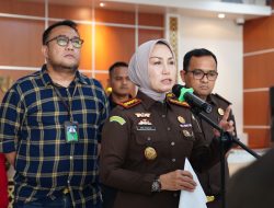Tim Penyidik Kejari Makassar Tangkap DPO Ridhana R Terkait Perkara Tindak Pidana Korupsi Pembangunan Gedung Perpustakaan