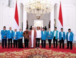 Presiden Jokowi Terima Pengurus Pusat Parmusi di Istana Merdeka