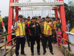 Permudah Konektivitas Antar Desa, Kementerian PUPR Bersama Komisi V DPR RI Resmikan 3 Jembatan Gantung di Kabupaten Sintang Kalbar
