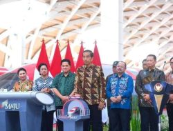 Presiden Jokowi Resmikan WHOOSH, Kereta Cepat Pertama di Indonesia dan Asia Tenggara