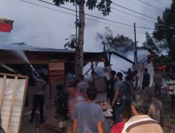 Aksi Heroik Anggota Polisi Bantu Warga Padamkan Kebakaran di Boven Digoel, Papua Selatan