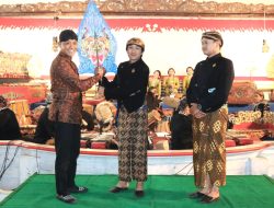 Meriahkan HUT ke-78 TNI Tahun 2023, Kodim 0808/Blitar Gelar Pentas Seni Wayang Kulit