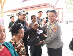 32 Tahun Pengabdian untuk Negeri, Kapolda Sulteng Serahkan Langsung Bantuan di Lore Selatan Poso