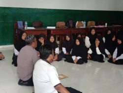 Sat Binmas Polres Sarmi Berikan Motivasi dan Pesan Kamtibmas di Madrasah DDI Bukit Neidam
