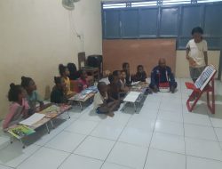 Bhabinkamtibmas di Jayapura Aktif Gelar “Gabus” untuk Hapus Buta Aksara