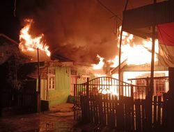 Polisi Tangani Kasus Kebakaran 1 Unit Rumah dan 20 Petak Rumah Kos di Nabire, Papua Tengah