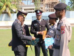 Kapolres Merauke Pimpin Upacara Hari Pahlawan, Dua Polisi Raih Penghargaan Prestasi Olahraga