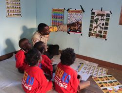 Dukung Dunia Pendidikan, Program Si-Ipar Satgas Binmas Sentuh Pedalaman Papua