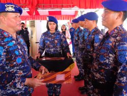 8 Personel Ditpolairud Polda Sulteng Terima Penghargaan dari Kapolda