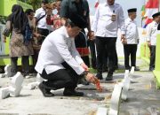 Tabur Bunga Makam Pioner Transmigrasi, Dirjen PPKTrans: Warisan Semangat Harus Kita Gelorakan
