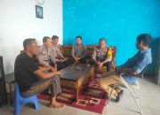 Wujud Peduli, Kapolsek Bontonompo Jenguk Anggotanya yang Sakit