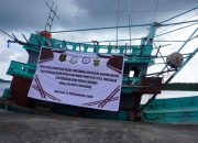 Pusat Pemulihan Aset Hibahkan Barang Milik Negara Berupa 1 Unit Kapal CM 91499 TS kepada Universitas Hasanuddin