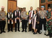 Sambut Natal, Kapolda Papua Lakukan Kunjungan Kasih ke Dua Gereja di Kota Jayapura