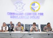 Dirgakkum Korlantas Polri Dampingi Menko PMK Tinjau Command Center PJR KM-29, Arus Lalu Lintas Lancar