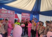 Ketua Bhayangkari Cabang Gowa Dampingi Kapolres Kunjungi Pos Pengamanan Nataru