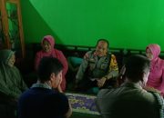 Wujud Kepedulian, Kapolsek Bontonompo Jenguk Bhayangkari yang Sakit
