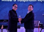 Menhub Terima Penghargaan The Most Supportive Leadership in Indonesia’s Maritime Growth