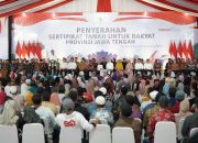 Serahkan 3.000 Sertipikat Tanah di Grobogan, Presiden Ceritakan Masa Sebelum PTSL
