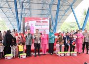 Baksos di Sinjai, Kapolda Sulsel Bagikan Ribuan Paket Sembako ke Masyarakat Kurang Mampu