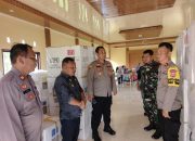 Kapolres Morowali Utara Pantau Langsung Pergeseran Kotak Suara ke PPK