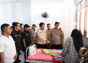 Petugas KPPS Jatuh Sakit saat Bertugas, Kapolres bersama Ketua KPU dan Bawaslu Gowa Kunjungi Puskesmas Somba Opu
