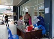 Petugas Pengamanan TNI/Polri dan KPPS Periksa Kesehatan Pasca Pemungutan Suara Ulang di 2 Kecamatan Kabupaten Gowa