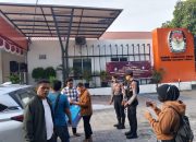 Polres Touna Kawal Ketat Pergeseran D1 Hasil Pleno KPU Touna Menuju KPU Provinsi Sulteng