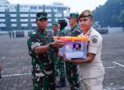 Panglima TNI Serahkan Bingkisan Lebaran Kepada Prajurit dan PNS