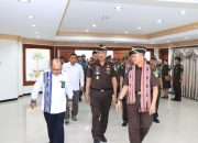 Kajati Maluku Sambut Kedatangan JAM-Pidmil Kejagung RI di Ambon