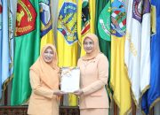 Serah Terima Jabatan Ketua DWP Kemendagri, Nani Suhajar Apresiasi Dedikasi dan Kinerja Anggota