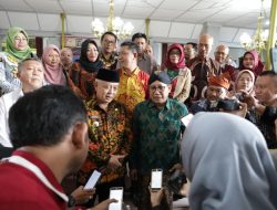 Gus Halim Ajak Bupati dan Ketua DPRD Malang Jadi Nasabah Pertama LKM Artha Desa
