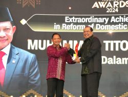Lakukan Reformasi Pemerintahan Dalam Negeri, Mendagri Terima Penghargaan CNN Awards 2024