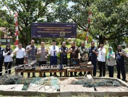 KKP Musnahkan 23 Alat Tangkap Ikan Ilegal di Kapuas Hulu