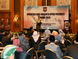 Bekali Anggota DPRD Provinsi, Plt. Sekjen Kemendagri Ingatkan Pentingnya Tingkatkan Pelayanan Masyarakat
